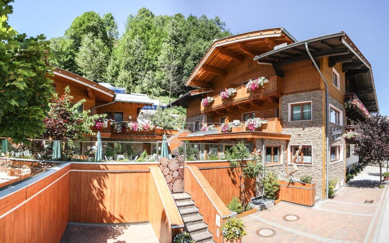 Talheimer Grias Di & Hoamat Since 1958 Inklusive Therme Tauern Spa & Jokercard سالباخ هينترغليم المظهر الخارجي الصورة