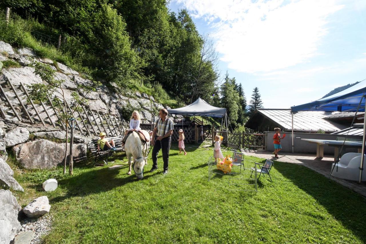 Talheimer Grias Di & Hoamat Since 1958 Inklusive Therme Tauern Spa & Jokercard سالباخ هينترغليم المظهر الخارجي الصورة
